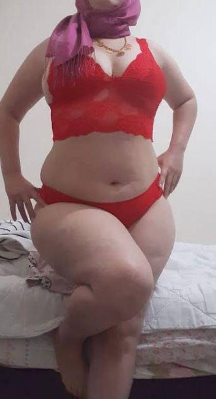 Türbanlı Escort Bayan Nisayla Buluşmanın Keyfi